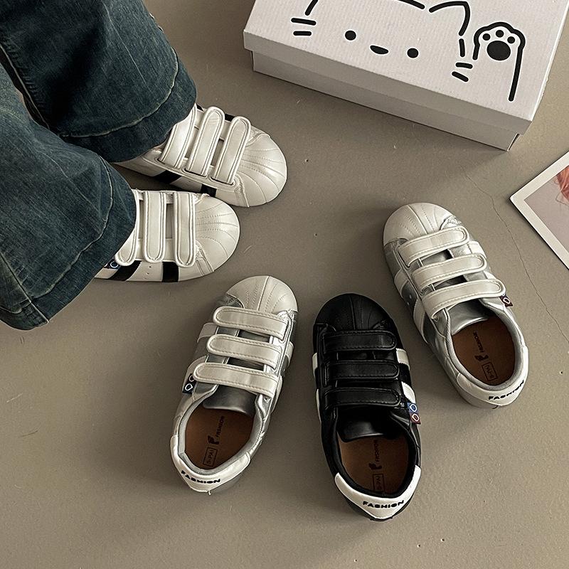 Striped Velcro round head German training shoes women's 2025 summer new outer wear casual shoes little white shoes board shoes retro style