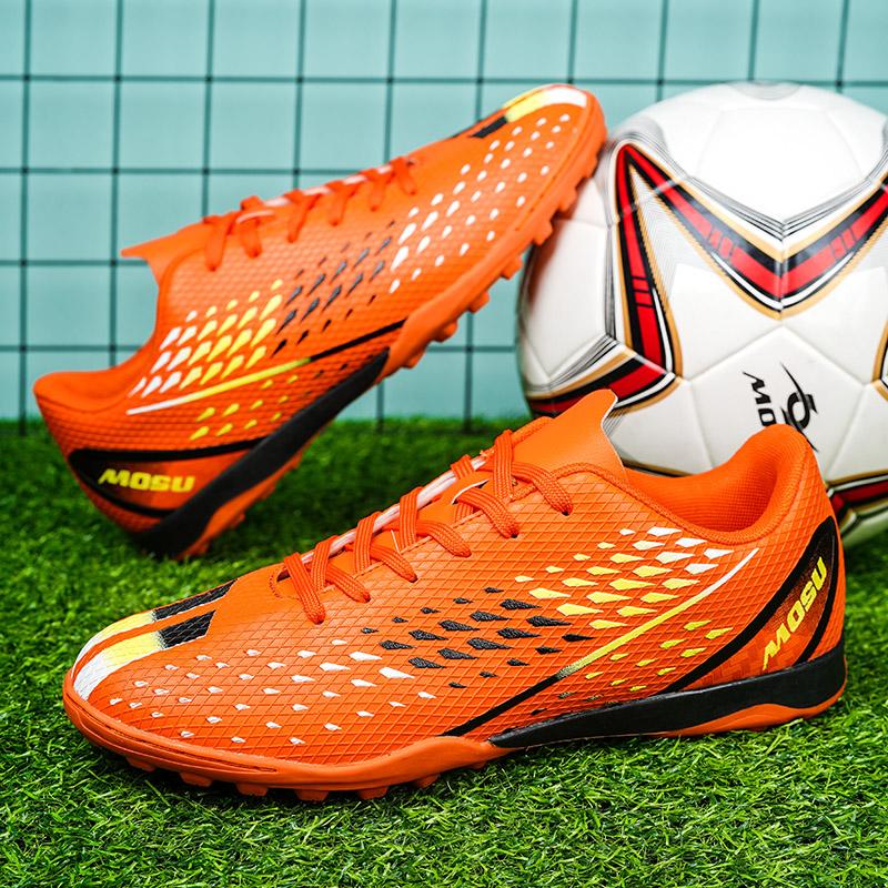 Soccer Shoes Women’s Sneakers Boys' Football Boots School Student Shoes Girls' Football Boots Couple Men Lightweight Sneakers Plus Size 36-45