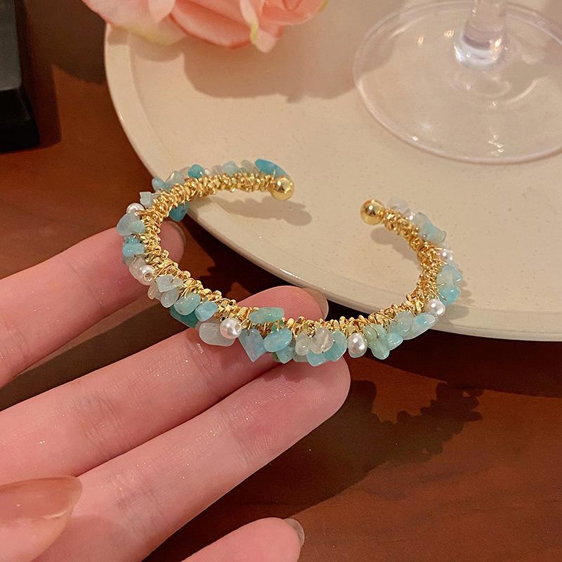 Exquisite Geometric Pearl Gold & Green Aventurine Open Bangle Bracelet
