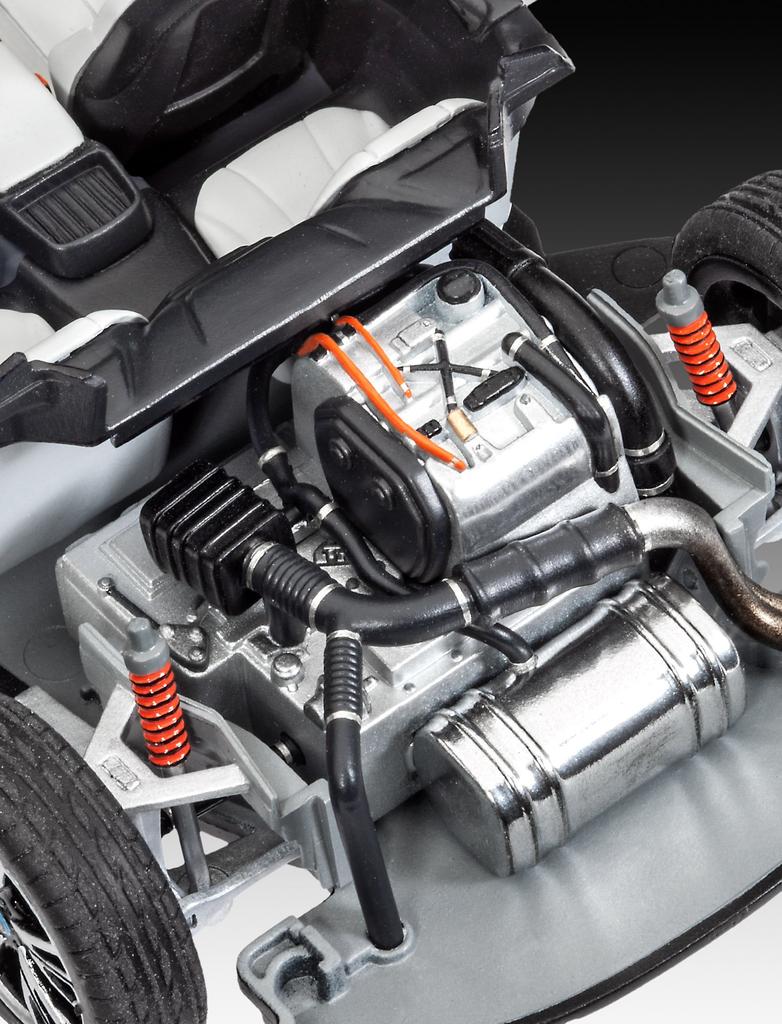 German Revell BMW i8 plastic model (Revell) 1/24