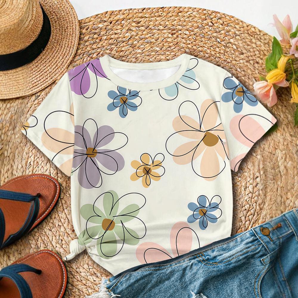 Letní svěží a jednoduchý styl, linie obkreslující barevné květinové potisky, módní a ležérní dámská trička s krátkým rukávem