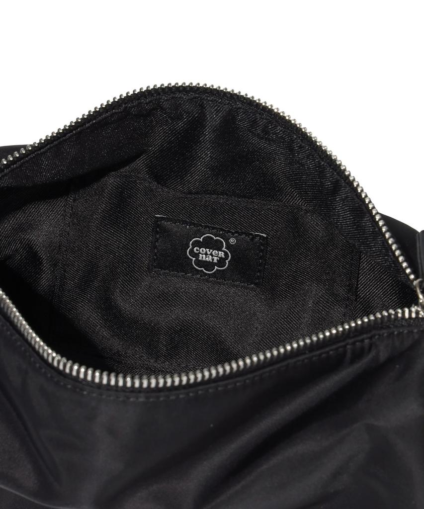 Covernat Woman Clover Heart Square Shoulder Bag Black