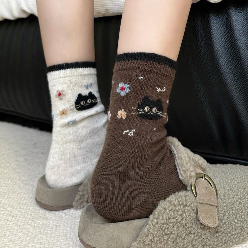 Autumn And Winter Cute Cat Cartoon Design Sense Of Tube Socks Female Korean Ins Outer Wear Boneless Pile Socks Versatile Cotton Socks