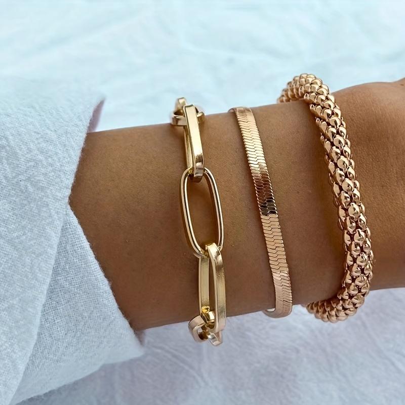 Trendy European and American Accessories: Multi-layer Snake Bone Chain Bracelet Set, Creative Vintage 3-piece Golden Chain Bracelet for Women.