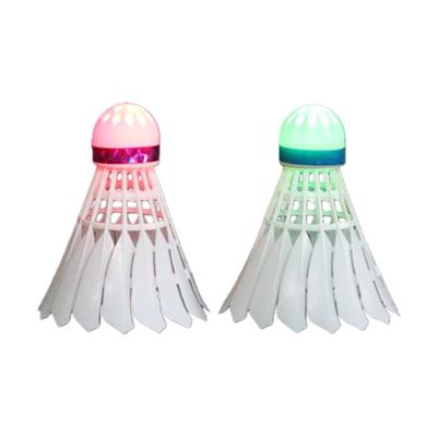 4pcs Light Weight LED Lighting Sport Badminton Night Training LED Glow Shuttlecocks For Outdoor Sports Easy To Use