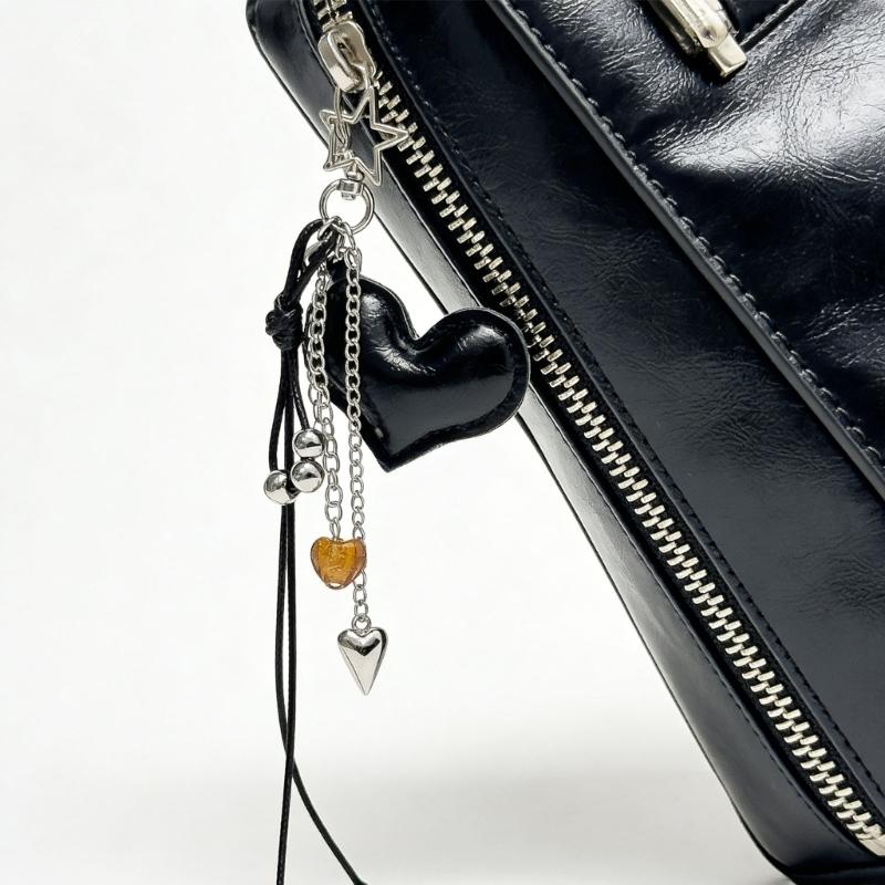 Romance Leather Heart Shaped Keychain With Bohemian Braid And Fringe Detail Stylish Purse Decoration Bag Hangings