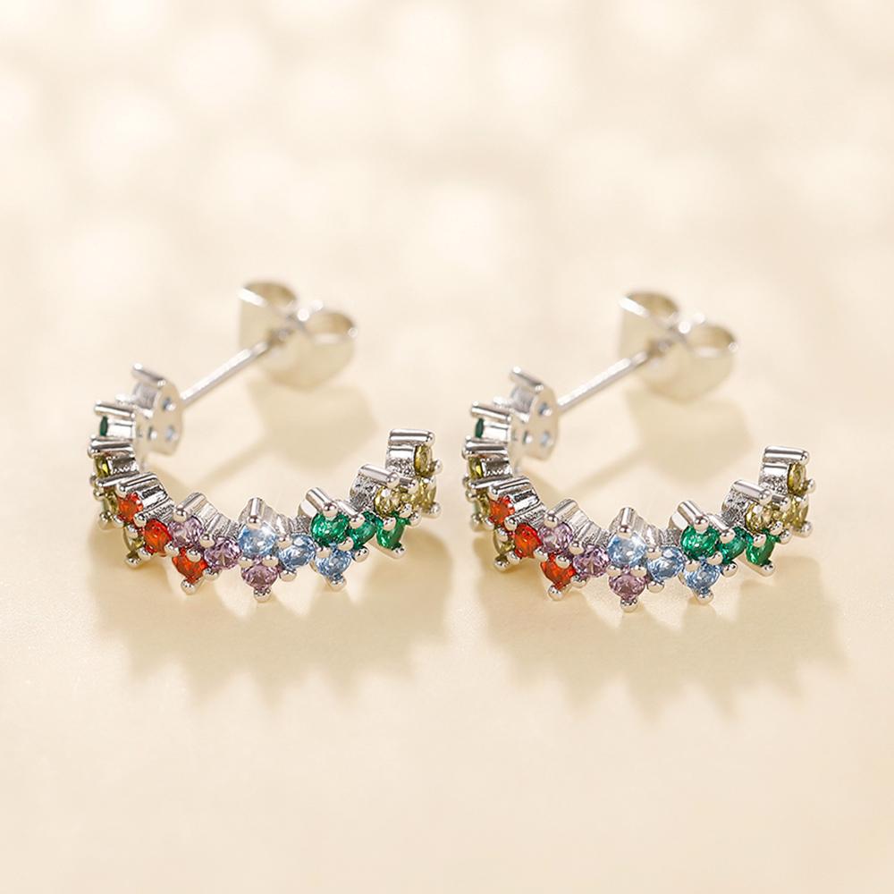 Boucles d'oreilles fantaisie couleur arc-en-ciel pour femmes, couleur argent éblouissante, CZ Simple et élégante, cadeau, bijoux à la mode, nouvelle collection