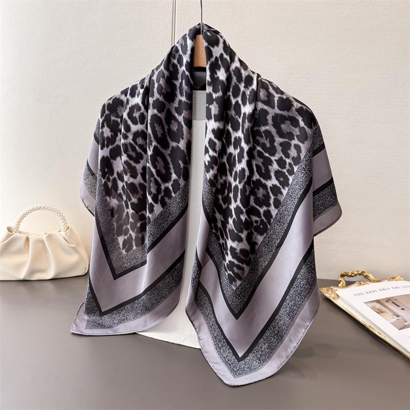 

Wild Leopard Print Imitation Silk High-End Printing Large Square Scarf Silk Scarf Shawl Headscarf Neck Protection Scarf Decorative Women S Scarf 90*90cm