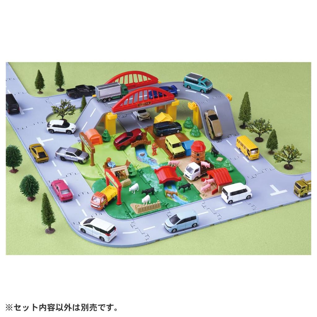 TAKARA TOMY Tomica Tomica Town Lively Farm Set Miniature Car Toy for Ages 3 and Up &