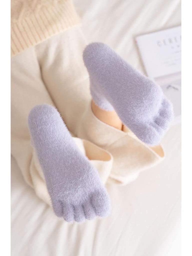 Women's Mid-Calf Fleece-Lined Five-Toe Divide Socks - Thick, Warm Imitation Mink Velvet for Winter