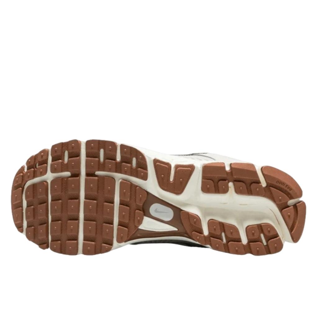 Nike Zoom Vomero 5 Light Orewood Brown