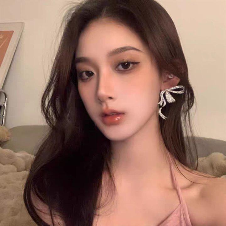 2025 Light Luxury Silver Needle Diamond Flower Tassel Earrings - Elegant European & American Style for Women