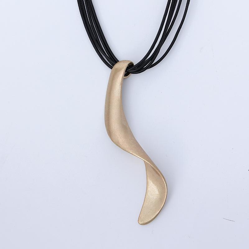 Accessories Geometric Pendants Short Necklaces Women'S Premium Ethnic Style Exaggerated Alloy Pendants