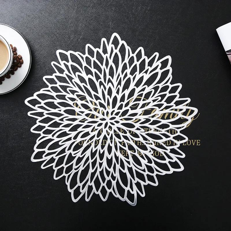 

1Pc 36x36cm Hibiscus Flower PVC Placemat Dining Table Hollow Coaster Pad Bowl Mat Table Decoration 36x36cm серебряный