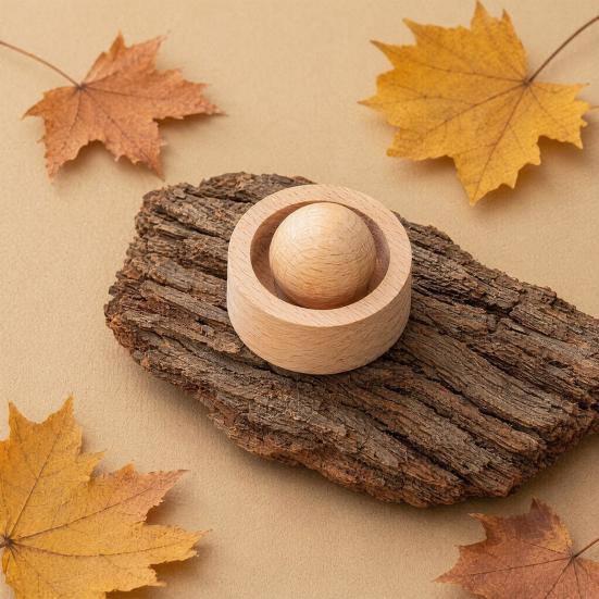 Wood Essential Oil Diffuser, Mini Sphere Shaped Wooden Aromatherapy Diffuser, Small Round Oil Diffuser for Home Office Car Interior Yoga Rooms