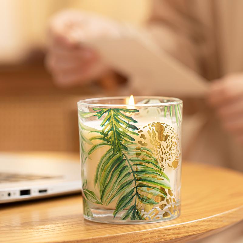 Aromatherapy Soy Candle - Lily Fragrance Natural Air Purifier | Gift Box for Friends