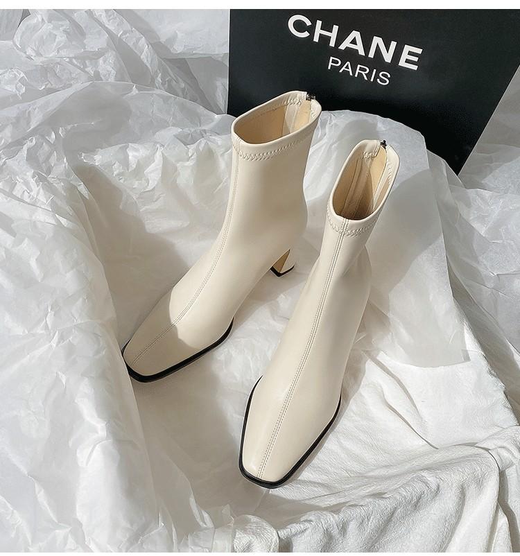 

Коричневі короткі жіночі черевики на високих підборах осінньо-зимові нові оксамитові на товстому підборі французькі маленькі ботильйони на щиколотці задня блискавка еластичні квадратний носок тонкі черевики 40