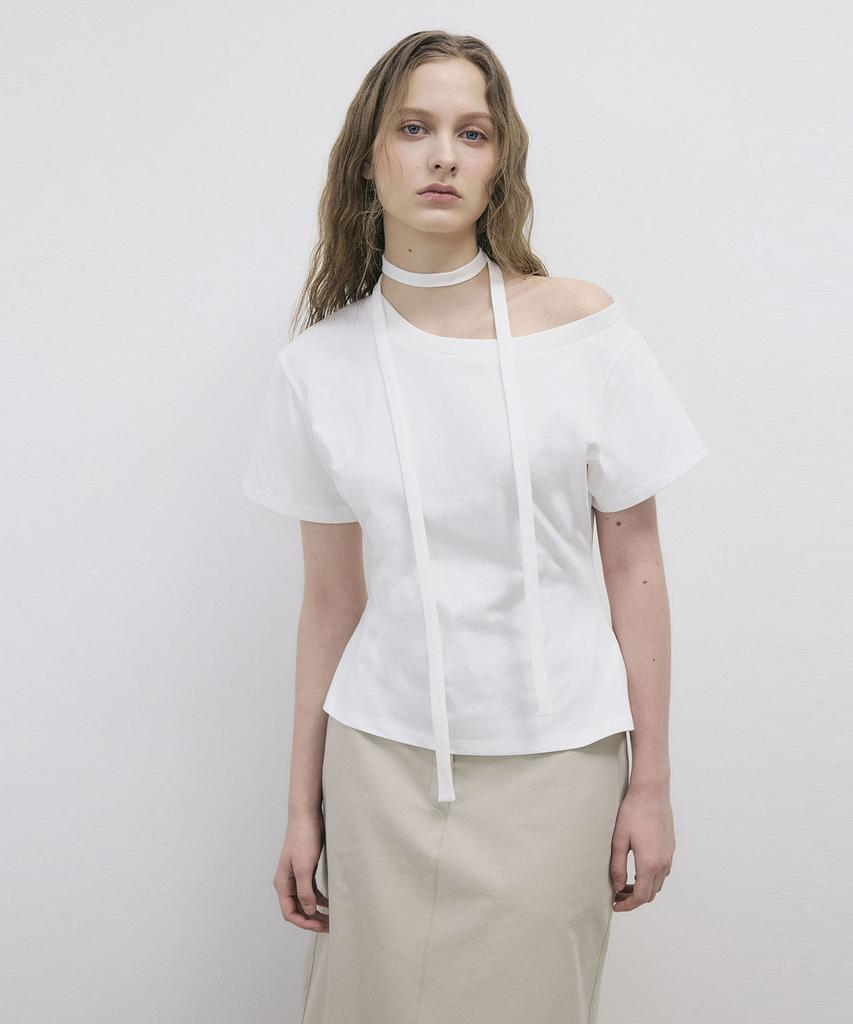 Ssikeoseun Tie Strap One-Shoulder T-Shirt - White