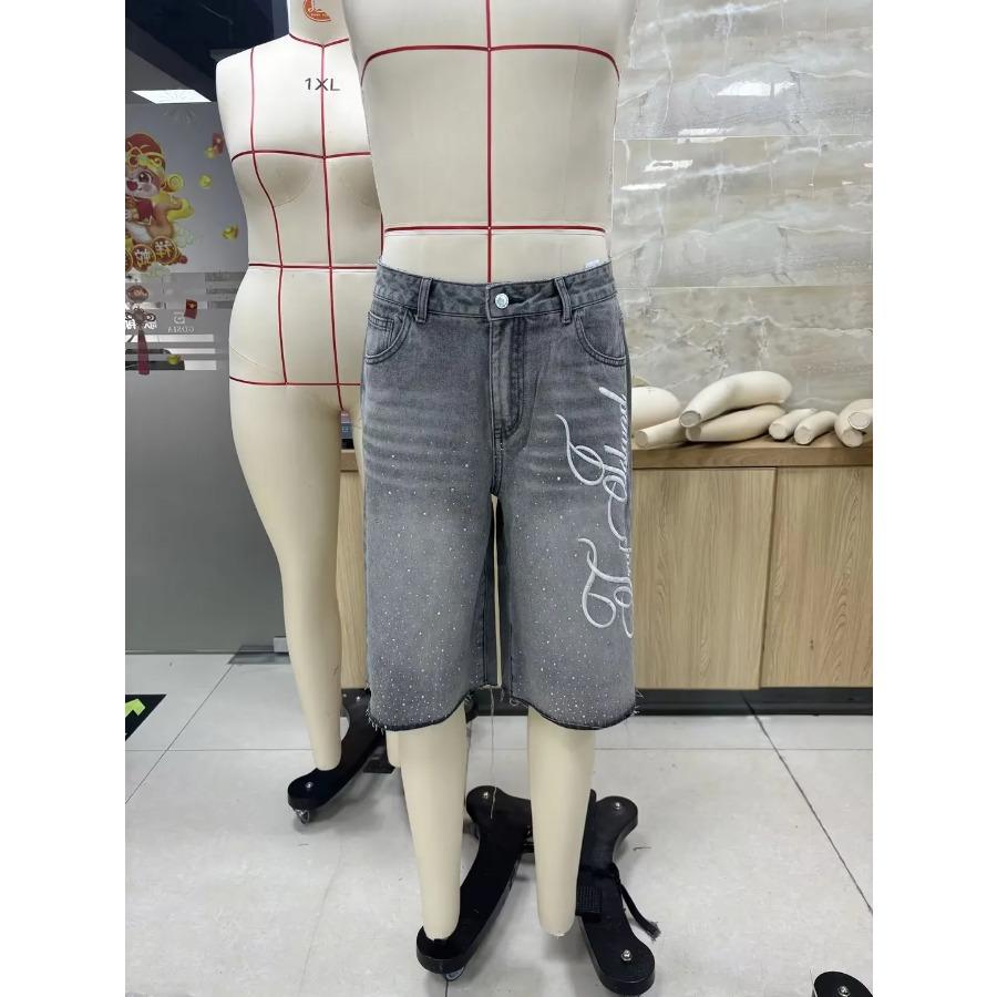 Fashion Men Summer Casual Denim Shorts Knee Length Trendy Letter Embroidered Shiny Rhinestone Decor Jeans Shorts with Pockets
