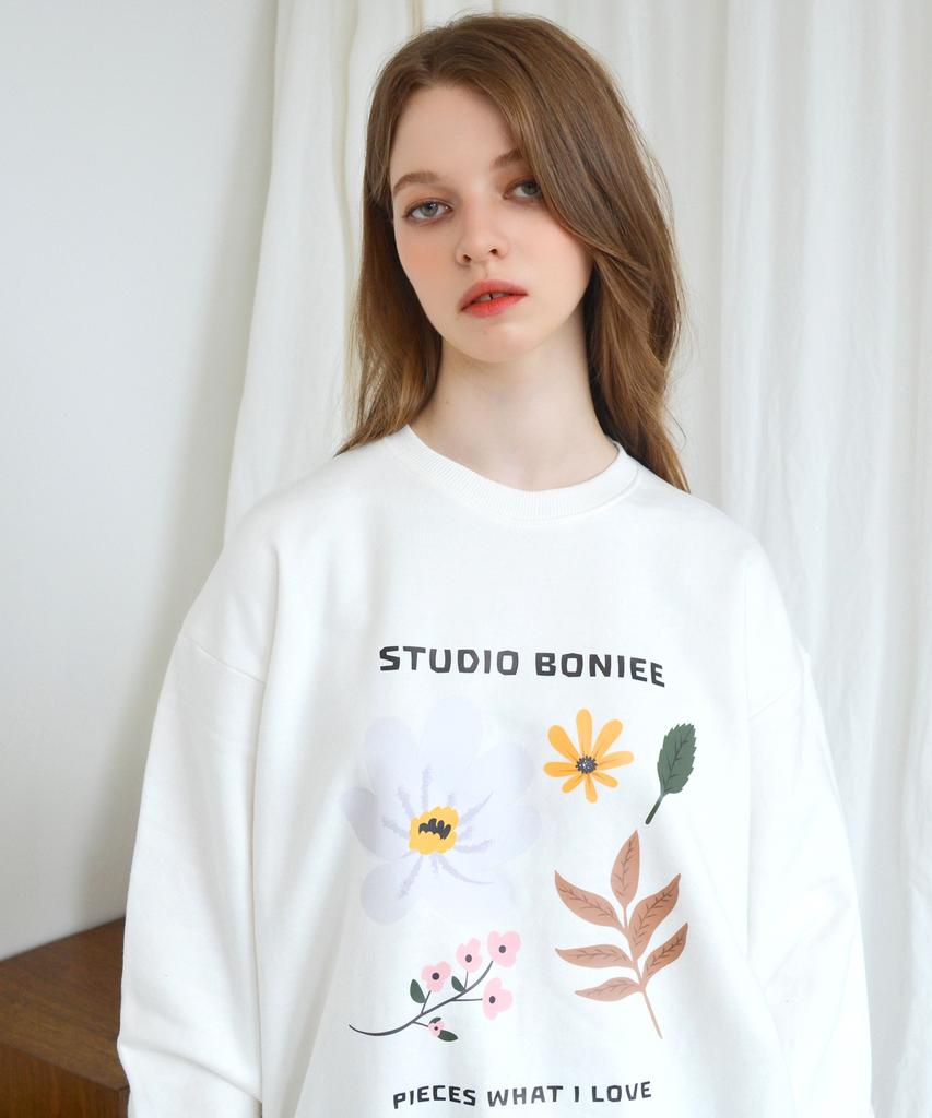 BONIEE Illustration (Fall Flower Dance) Graphic Oversized Sweatshirt White