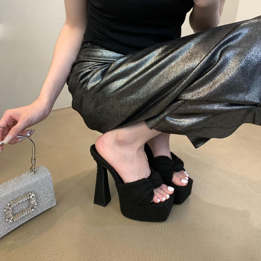 Thick Heel Super High Heels Nightclub Sexy Waterproof Platform Platform Platform Bow Fashion Model Catwalk Cool Slippers Woman
