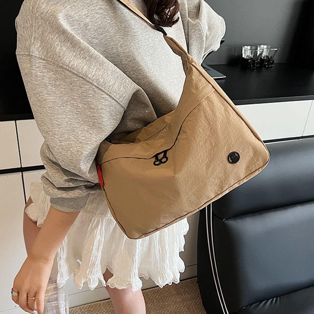 Ultra-light Fashionable Shoulder Bag Nylon Tote Bag Leisure Women Crossbody Bags  Casual Wear