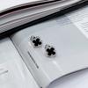 Серебряные серьги с натуральным ониксом, фианитами (60002100)