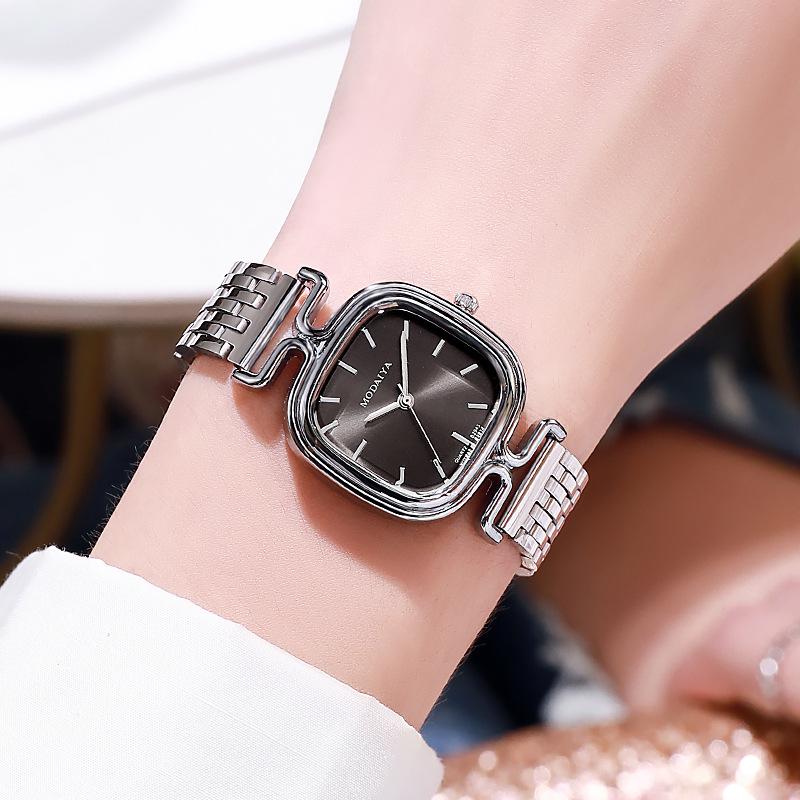 Trendy Square Dial Quartz Women's Watch - Fashionable and Versatile