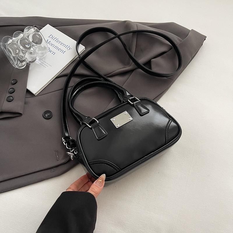 

Летняя высококлассная маленькая сумка для通勤, женская новая модная сумка-подушка под мышкой, текстурная сумка на плечо