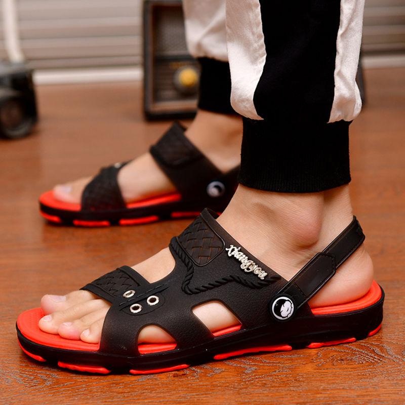 Sandalen, Herrenschuhe, Hausschuhe, Herren-Einteilige Hausschuhe, Sommer Doppelverwendung, Badezimmer Innen- und Außenbereich Kühle Hausschuhe, Anti-Rutsch-Loch Strandschuhe
