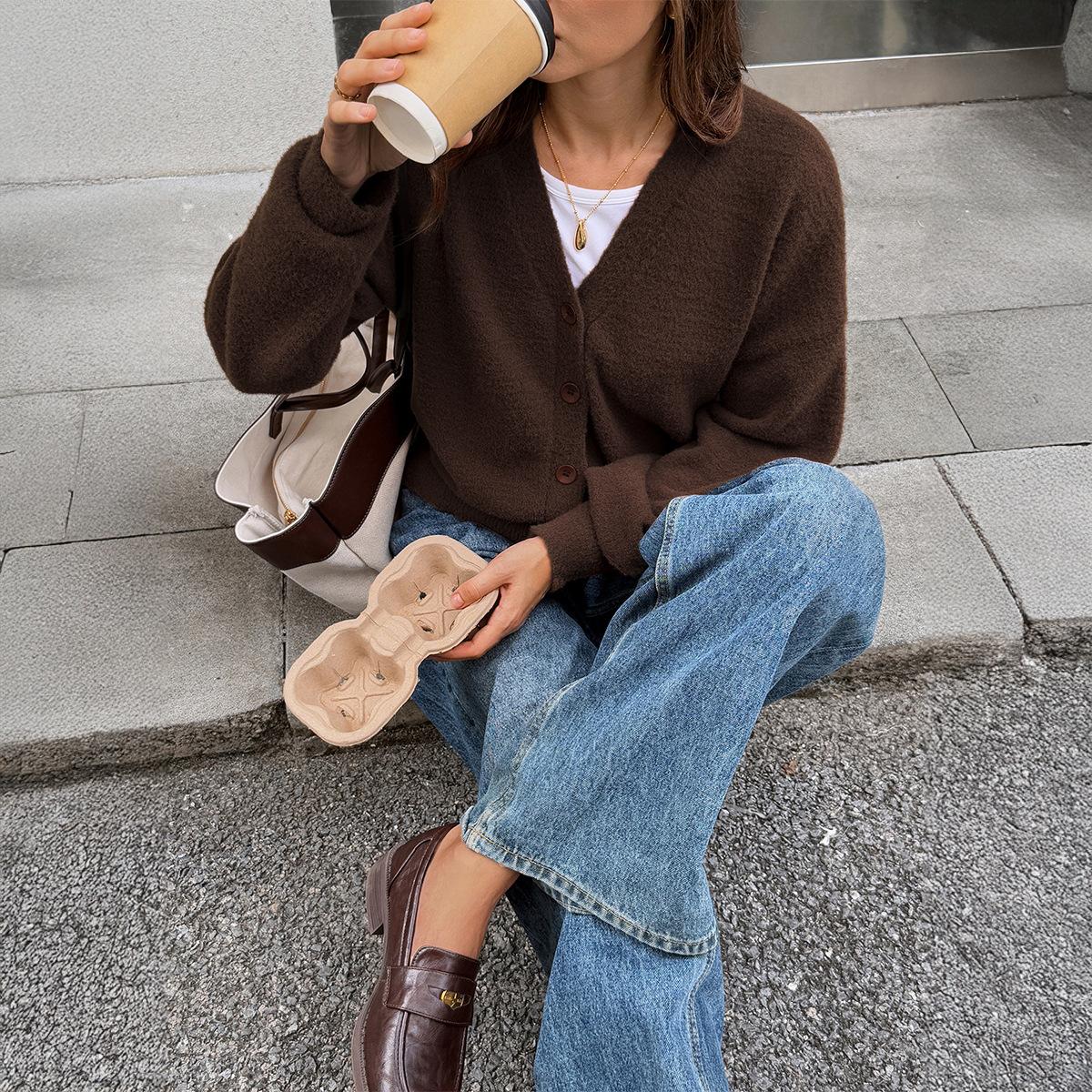 

Повседневный Простой Пуловер с Длинным Рукавом на Пуговицах Женский Осень и Зима 2025 S коричневый