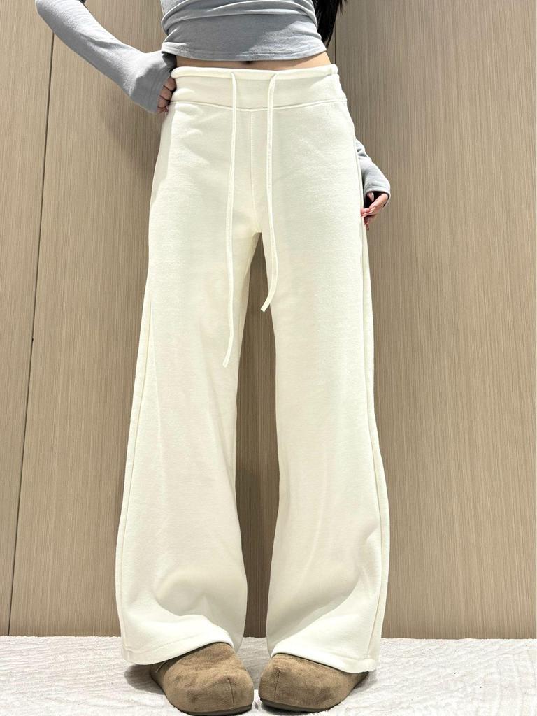 Coffee-Colored Wool-Blend Wide-Leg Velvet Pants for Women - 2025 Autumn/Winter Collection.