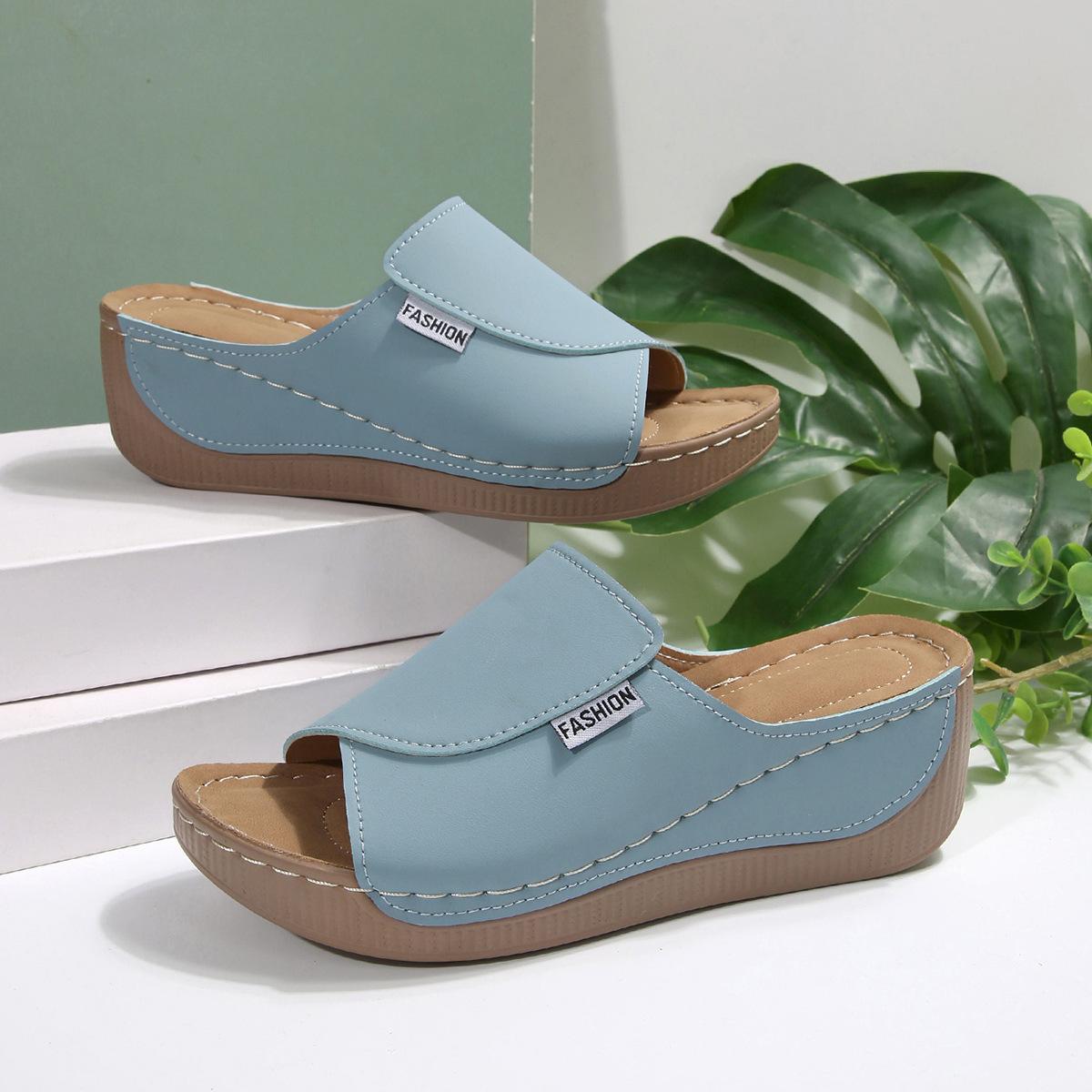 Женские мягкие шлепанцы на платформе Модные босоножки-клинья с открытым носком Шлепанцы женские Легкий средний каблук Повседневная пляжная обувь 2026 Новинка 36 небесно-голубой 2790₽