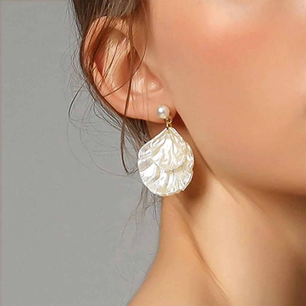 

2023 New Trendy Exaggerated Black Color Tassel Triangle Long Earrings for Women Luxry Zircon Birthday Wedding Party Charm Gift