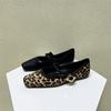 Fashion 2024 New Fashion Leopard Print Comfortable Soft Square Head Flat Shoes for Women Luxury Mary Jane Shoes Ballet Flats Women Shoes