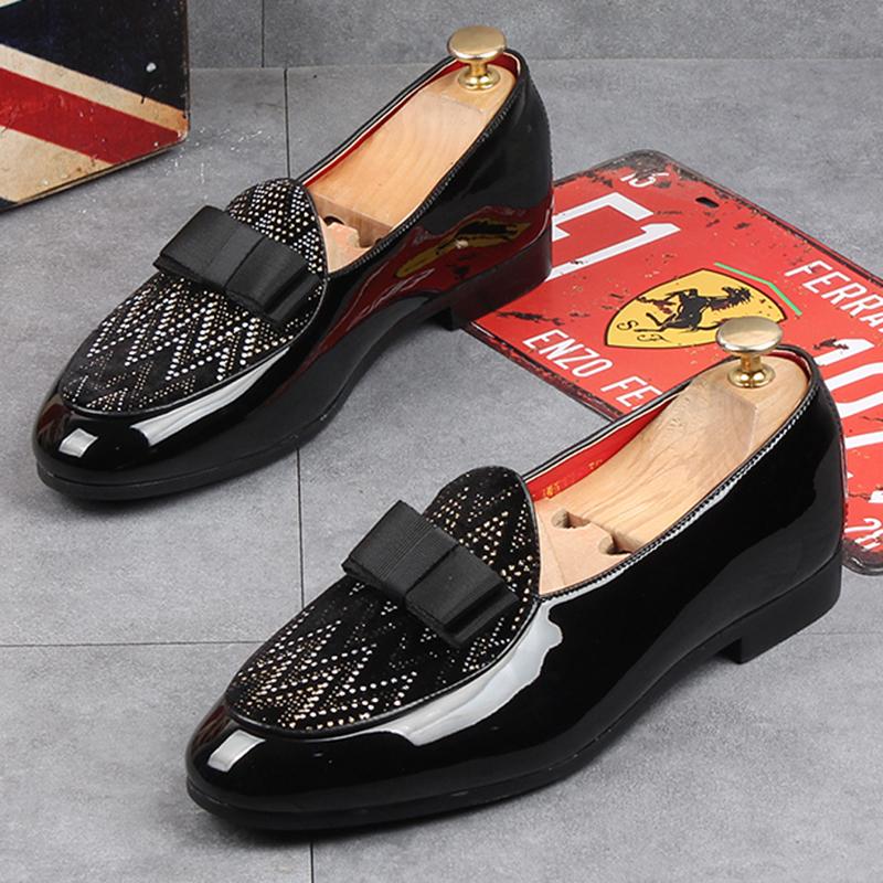 Designer Men Black Bowtie Patent Leather Slip On Casual Shoes Gentleman Formal Wedding Dress Homecoming Footwear Zapatos Hombre