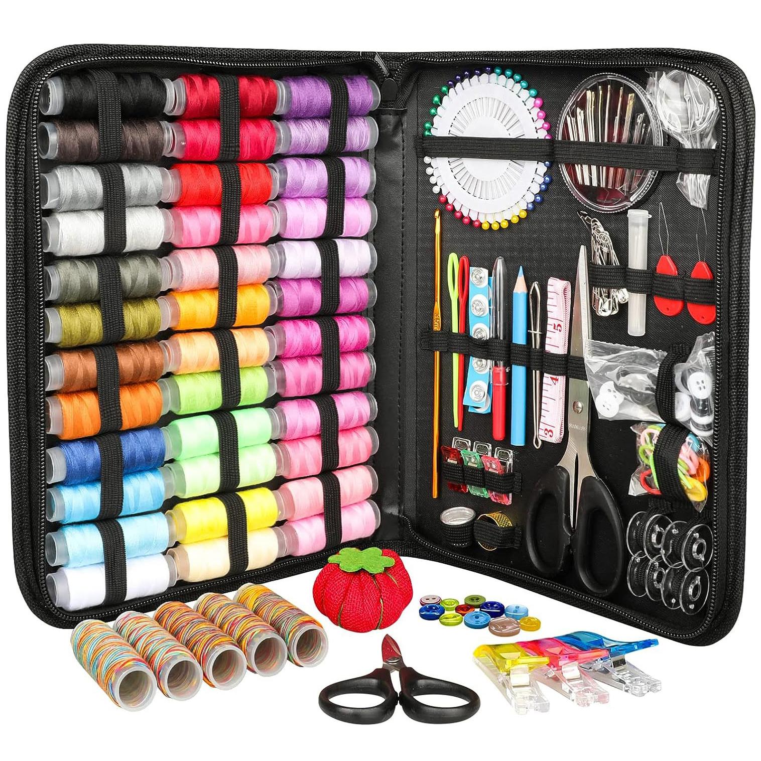 

Швейный набор с футляром. Портативные швейные принадлежности для домашних путешественников, взрослых, новичков, экстренных случаев, детей. Содержит нитки, ножницы, иглы, мерку и т. д. 206 PCS