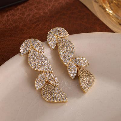 ZAKOL Luxus Mikro-Paved Zirkonia Lange Blatt Tropfenohrringe für Frauen Weibliche Hochzeitsparty Accessoires Zirkon Geschenk