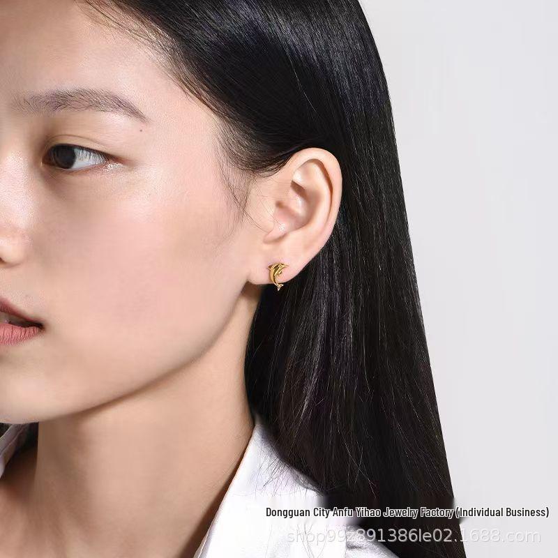 Korean Style Titanium Steel Stud Earrings: Minimalist, Trendy, Versatile Design for Female Students.