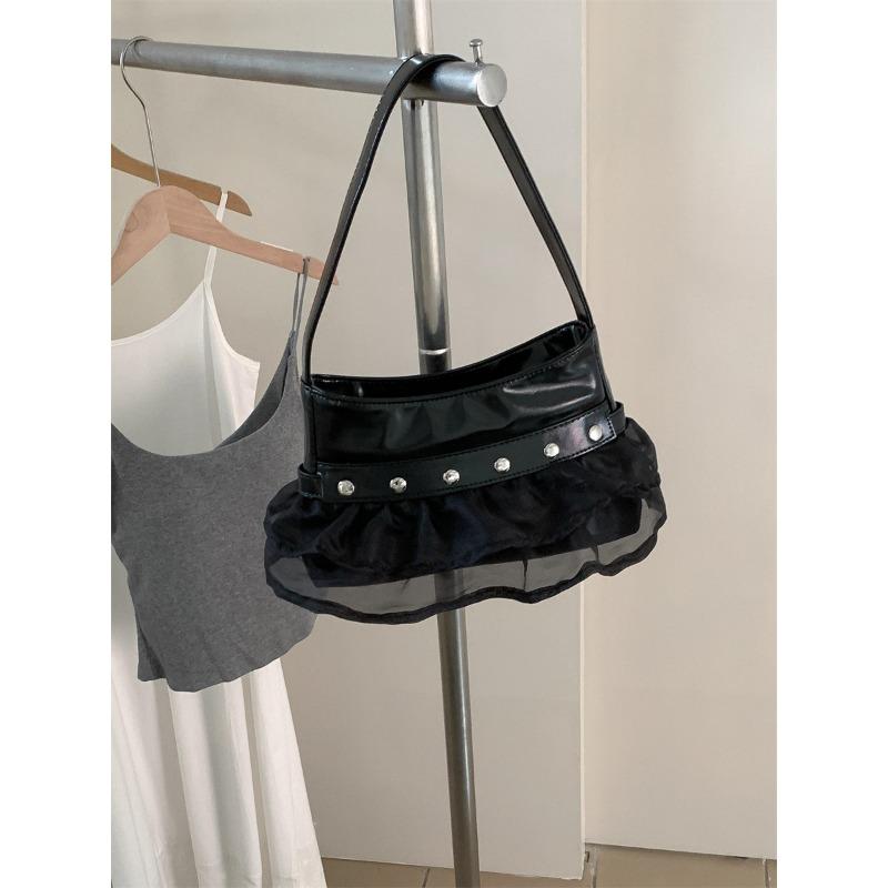 

Portable shoulder bag women s spring and summer fashionable Spice girl hand bag rivet mesh pleated armpit bag women чёрный