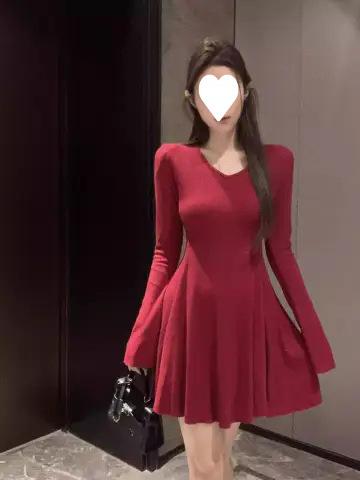 Season's New Pure Desire Style Spice Girl with Coat, Slim and Thin Long-sleeved Dress, Lazy Style Short Skirt
