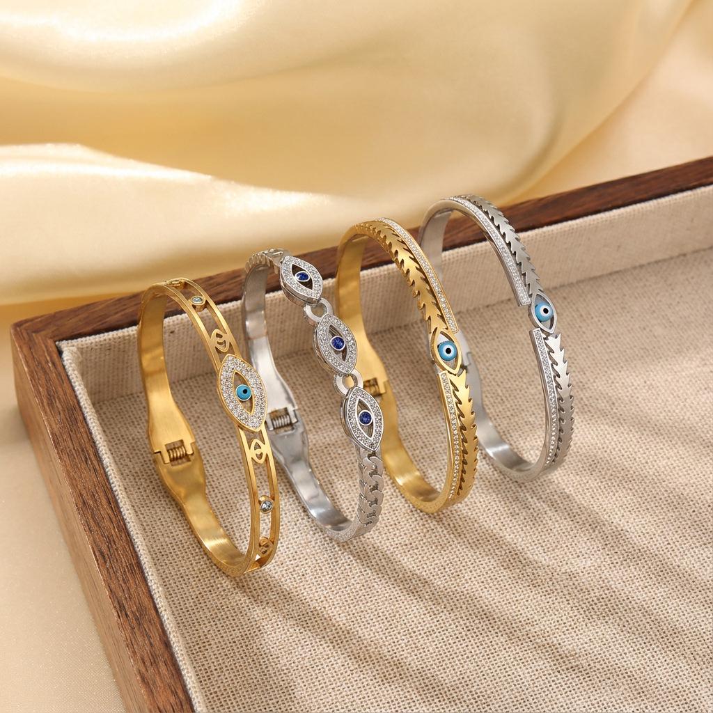 Dämonenauge Titanstahl Strassstein Armband - Modisches Hohl Design