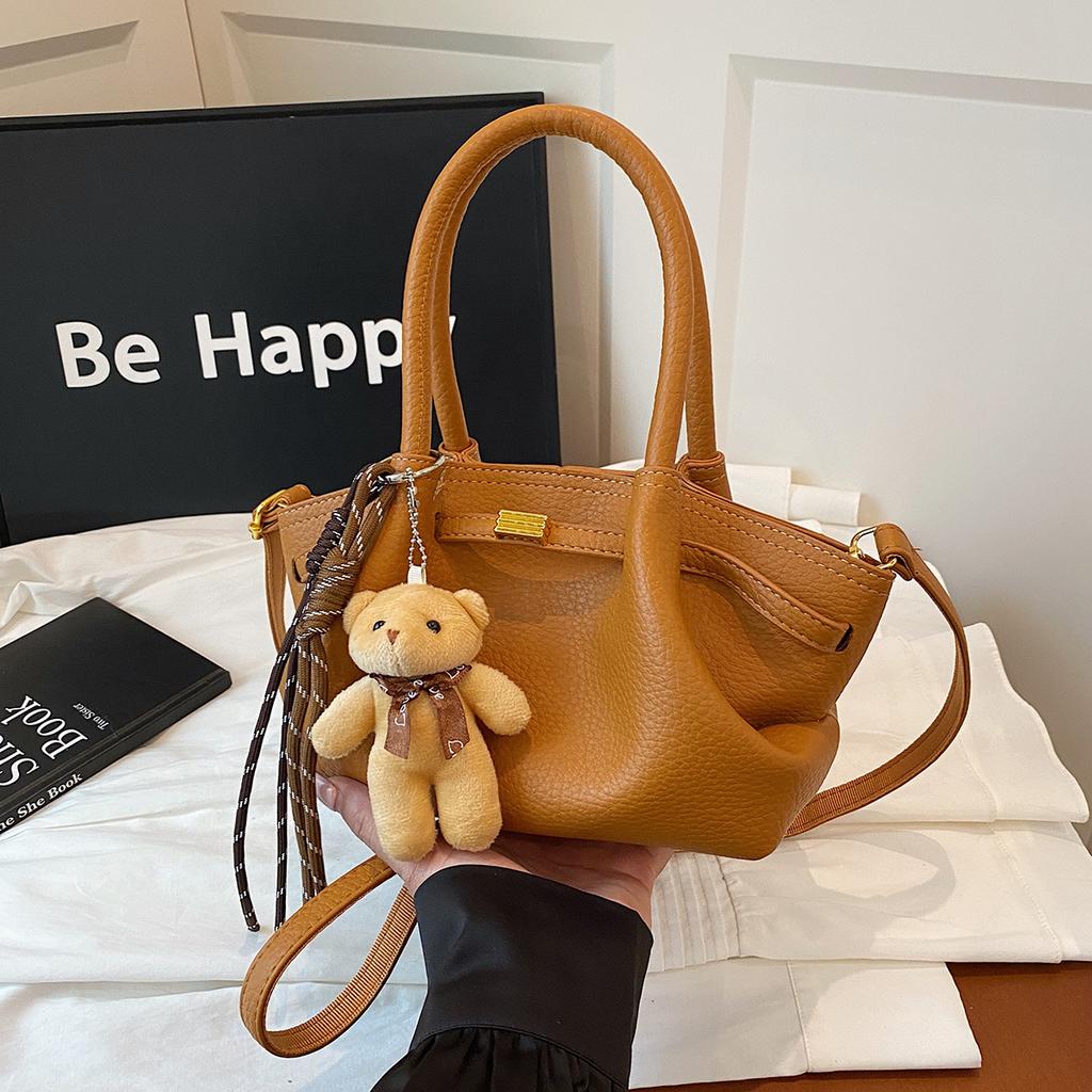 Retro solid color design bear pendant 2025 new high-end pleated dumpling bag handbag messenger bag bag female