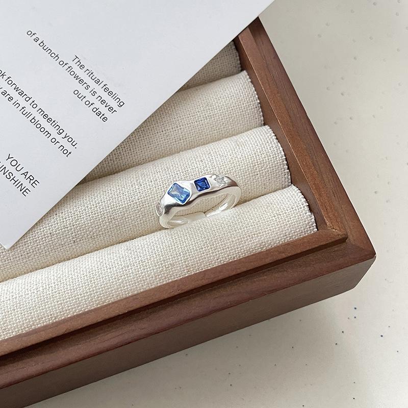 Copper Shaped Heart Adjustable Ring For Women With Vibrant Colorful Zircon Stones Design