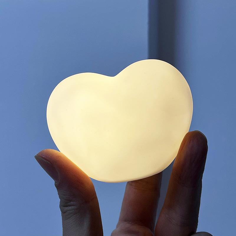 Night Love Light 520 Gift Girl Heart Romantic Atmosphere Lamp Button Battery