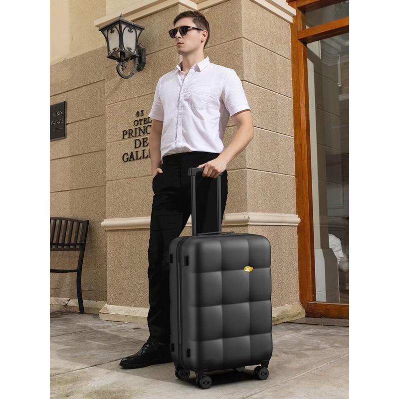 MGOB Hardside Carry-on Luggage