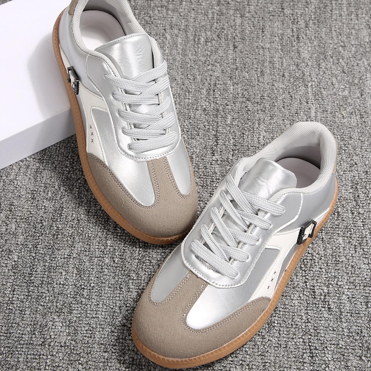 

2024 Цветовая гамма Круглый носок Неглубокий носок Женские вулканизированные туфли Шнуровка Плоский каблук Неглубокий носок Удобная женская обувь 35 серебряный