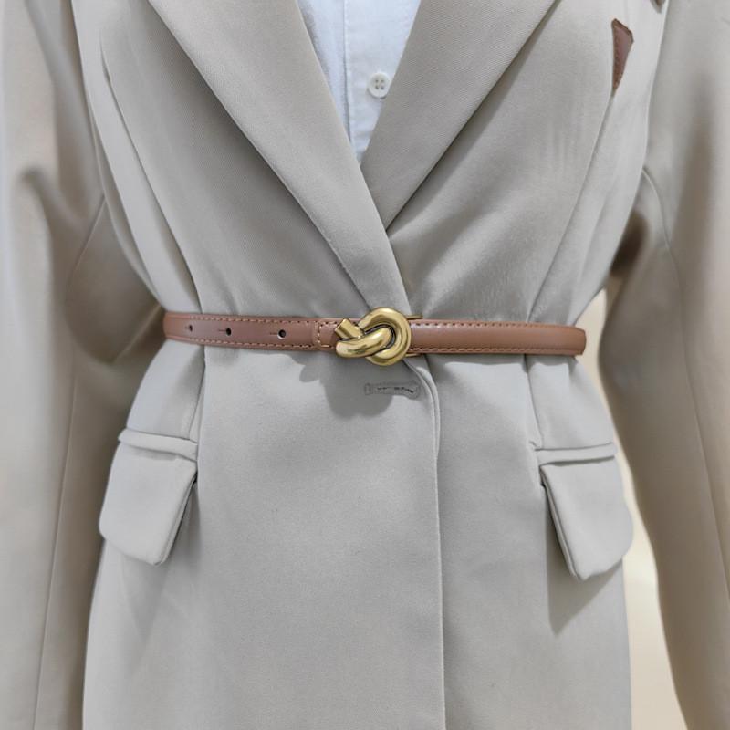 Waist Handmade Leather Belt For Women With Alloy Fastener For Trendy Wear Casual