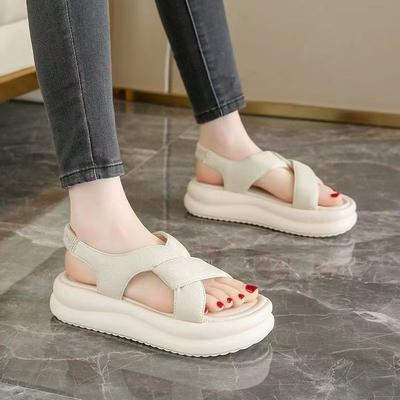 Rom mit Römersandalen Damen Sommerbekleidung 2025 neue Mode Feenstil dicke Sohle erhöhend hochwertig Strandschuhe