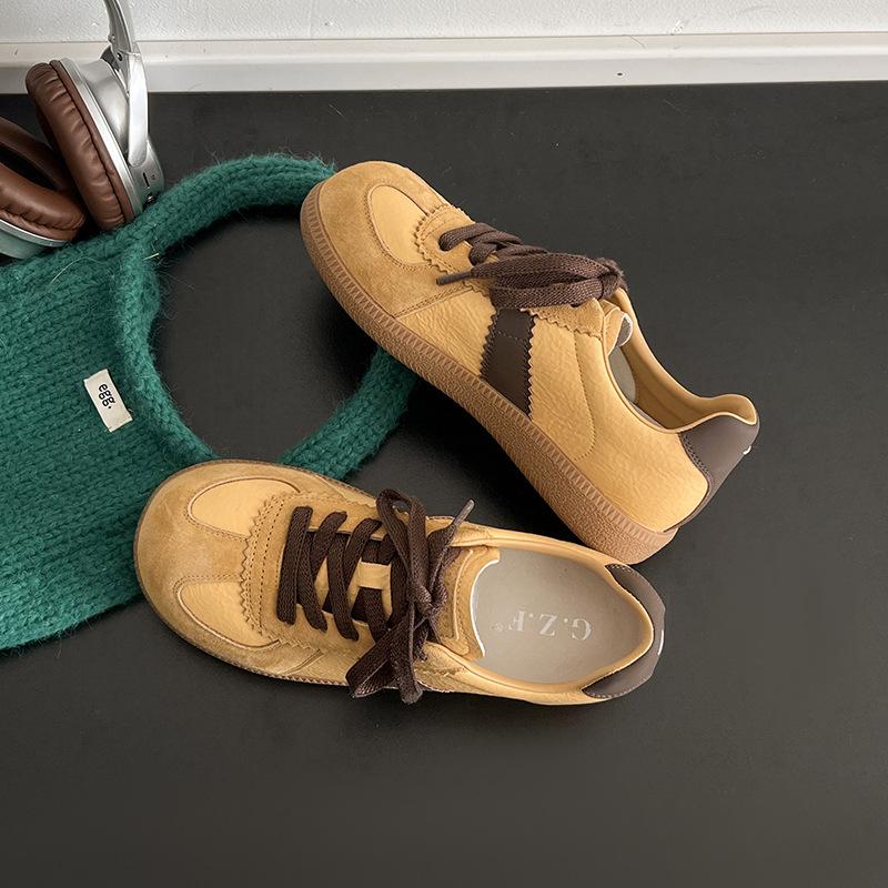 Cute big head German training shoes women's spring and summer new cute retro round head little white shoes flat leather casual board shoes